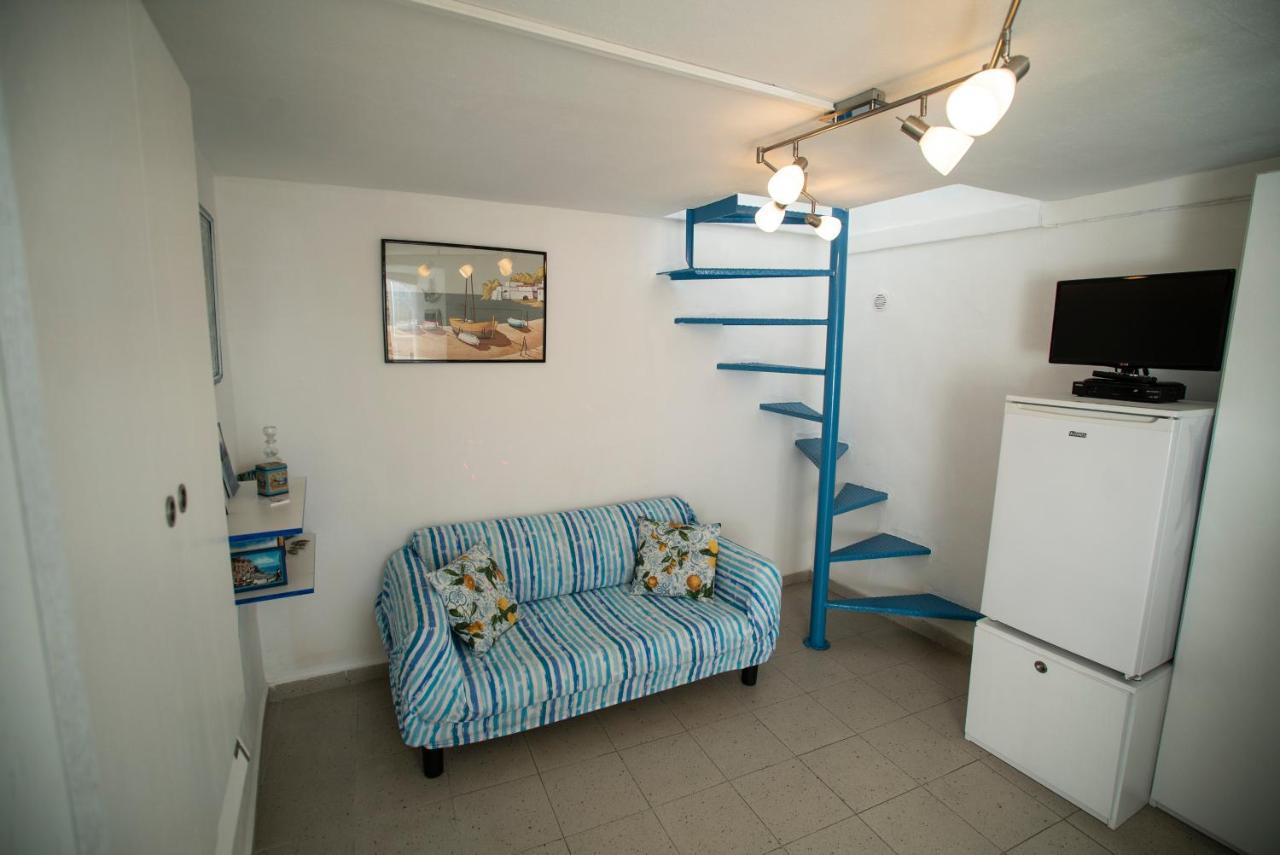 Borgo Antico - Il Nido Di Briciola Apartment Lerici Luaran gambar